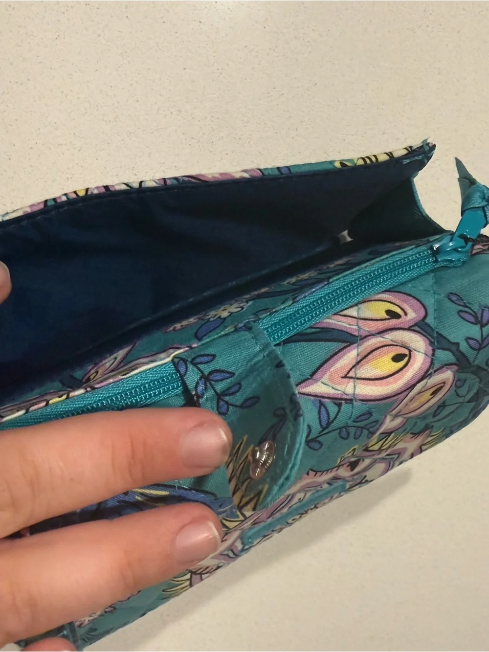 NWT Vera Bradley SMARTPHONE WRISTLET PEACOCK GARDEN Wallet Phone Blue Green